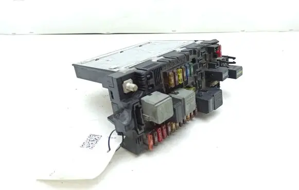 Mercedes-Benz E W211 Fuse box set 2115453901
