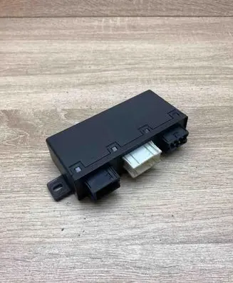BMW 5 E39 Door control unit/module 8376072 05071752