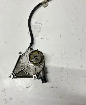 BMW X3 F25 Vacuum pump 0710336189
