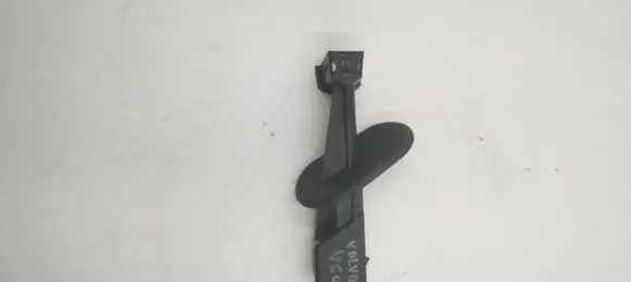 Fuel tank cap lock