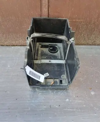 Ford Focus Battery box tray AM5110723AD