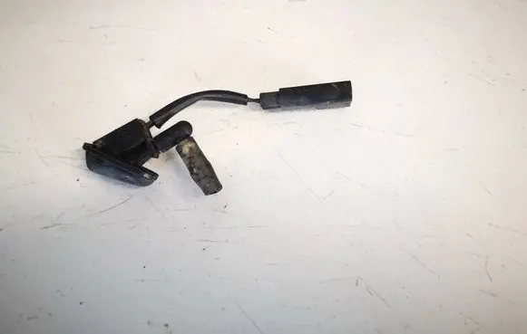 Ford Mondeo MK IV Windshield washer spray nozzle bm5117666