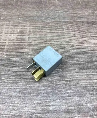 Toyota Corolla Verso AR10 Other relay V23374A1601X001