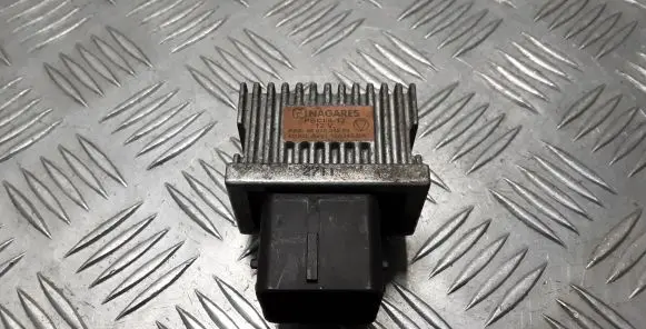 Land Rover Evoque I Glow plug pre-heat relay 9663824880 AV6112A343BA
