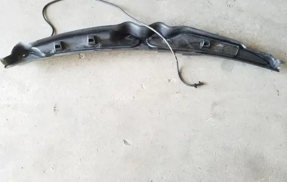 Mercedes-Benz E C207 W207 Wiper trim A2078300213