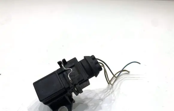 BMW 3 E90 E91 Air pressure sensor 7787142