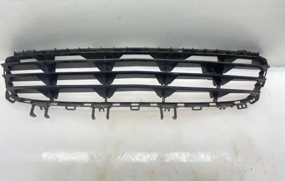 Opel Astra H Front bumper lower grill