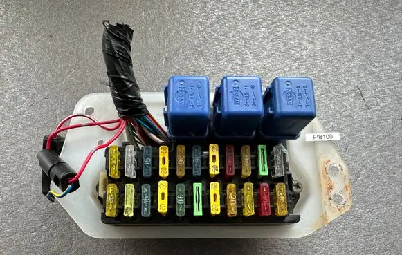 Fuse box set