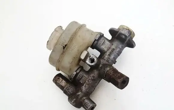 Nissan Sunny Master brake cylinder bm33