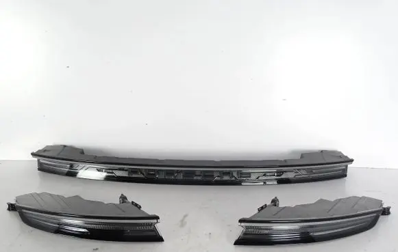 Porsche Taycan 9J1 Rear/tail lights 9JA945082F 9JA945096A 9JA945095A