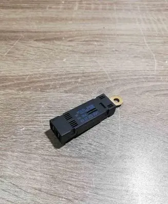 Mercedes-Benz B W246 W242 Aerial antenna amplifier A1568200089