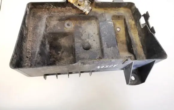 Battery box tray