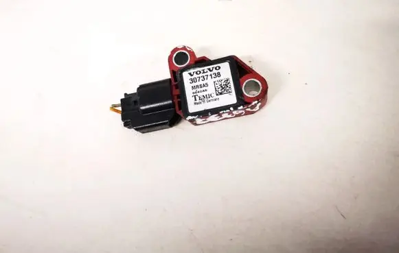 Volvo V50 Airbag deployment crash/impact sensor 30737138