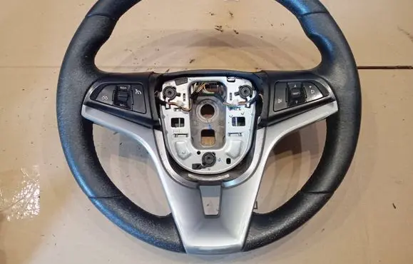Chevrolet Orlando Steering wheel 307078999P10 95227506 843907