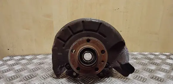 Seat Toledo IV (NH) Front wheel hub