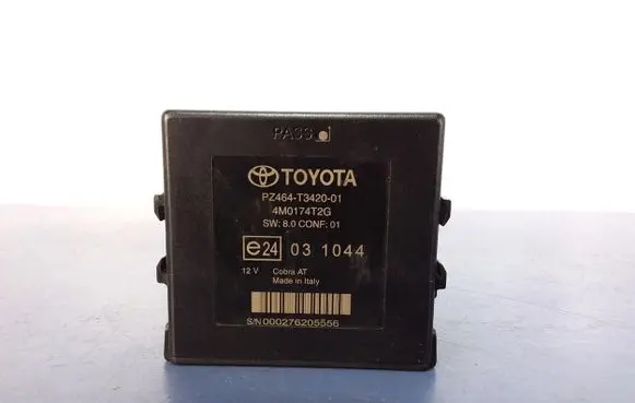 Toyota Avensis T270 Other control units/modules PZ464-T3420-01