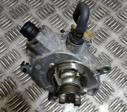 Ford C-MAX II Vacuum pump CM5G2A451GA
