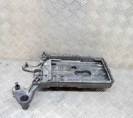Skoda Octavia Mk3 (5E) Battery box tray 5Q0915331H 5Q0915321G