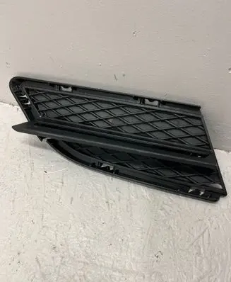 BMW 3 E90 E91 Front bumper lower grill 51117138418