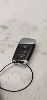 Volkswagen PASSAT B8 Ignition key/card 