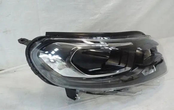 Opel Vivaro Headlight/headlamp 1684464780