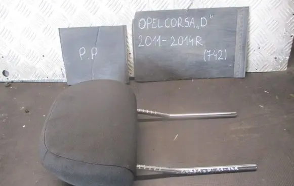 Opel Corsa D Rear seat headrest 