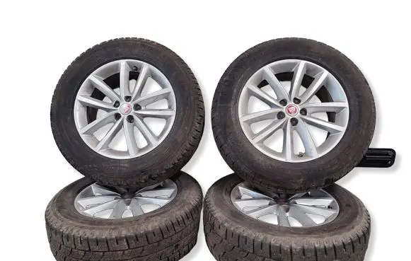 Jaguar F-Pace R18 alloy rim 