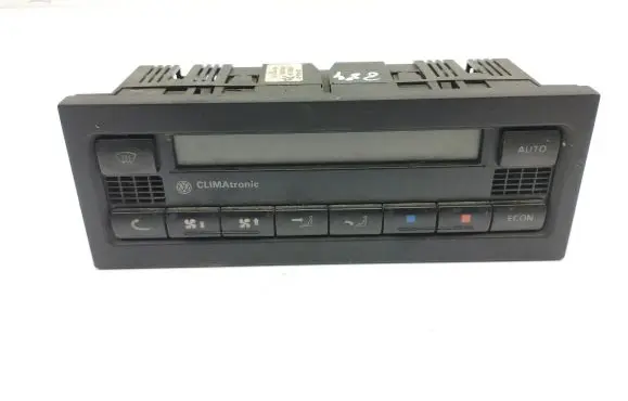 Volkswagen PASSAT B5.5 Climate control unit 3B1907044H