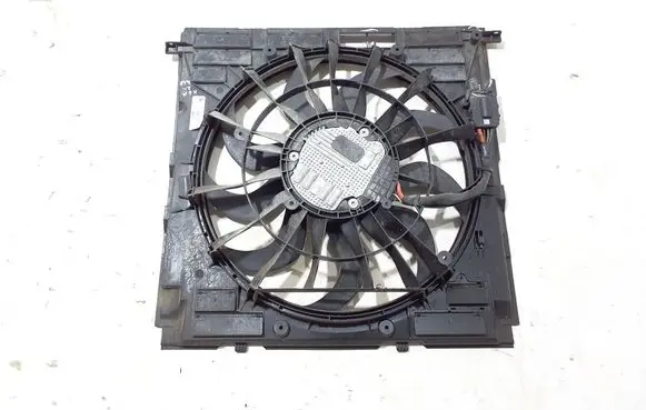 BMW X6 G06 Radiator cooling fan shroud 8697886