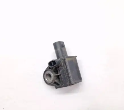 Chrysler Pacifica Airbag deployment crash/impact sensor 68245081AA 53328369
