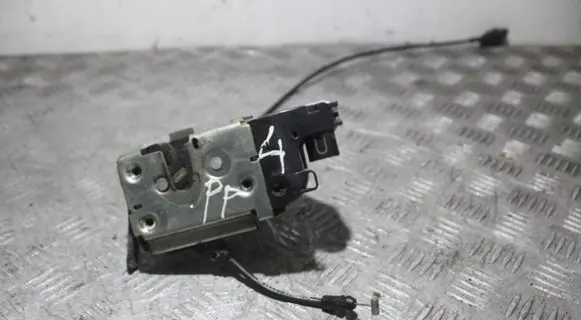 Renault Scenic II - Grand scenic II Front door lock 1511060039