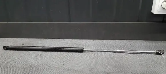 Peugeot 106 Tailgate strut 9627277580