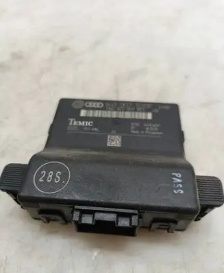 Volkswagen Touran I Gateway control module 1K0907530F 1K0907951 0325
