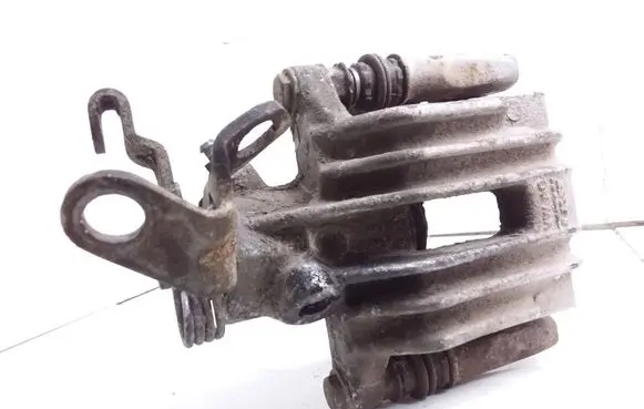 Skoda Octavia Mk2 (1Z) Rear brake caliper