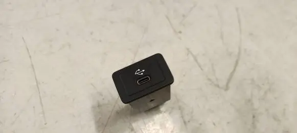 Mercedes-Benz EQB USB socket connector A2478207302