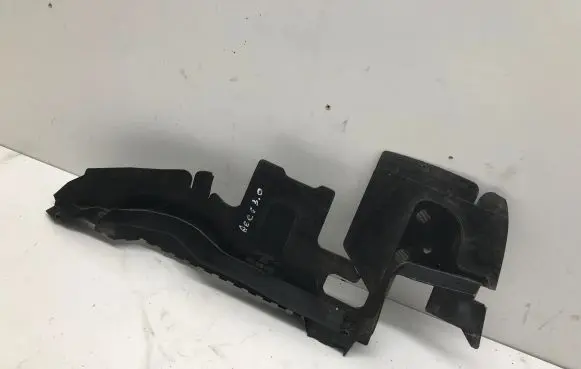 Audi A6 S6 C6 4F Radiator trim 4F0121284
