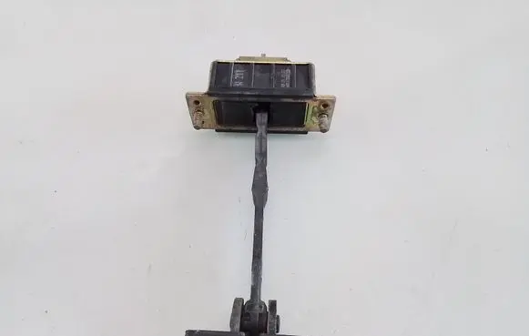 Mercedes-Benz E W211 Front door check strap stopper