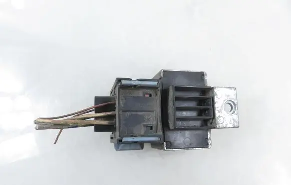 Renault Scenic II - Grand scenic II Glow plug pre-heat relay 110678071R