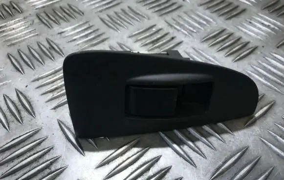 Toyota Avensis T250 Electric window control switch 7427105020 74271-05020