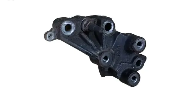 Honda CR-V Engine mounting bracket QE1005WYA