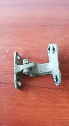 BMW X5 E53 Tailgate hinge 8402183