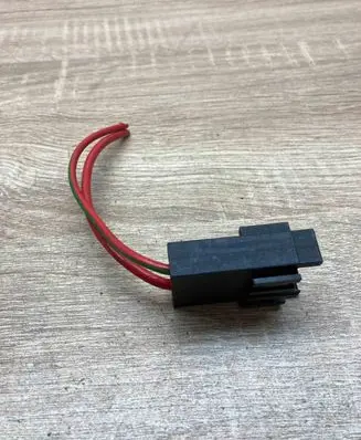 BMW 5 E39 Fuse 8367144