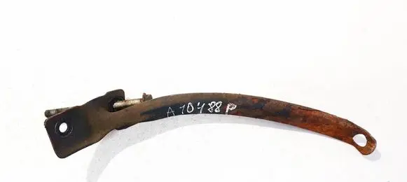 Renault Megane I Engine mounting bracket