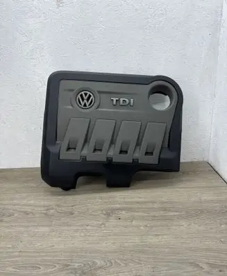 Volkswagen Touran II Engine cover (trim) 03L103925R 03L103925S