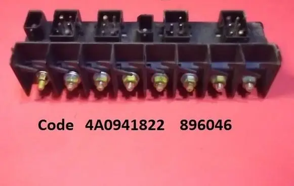 Audi 100 S4 C4 Fuse module 4A0941822 896046