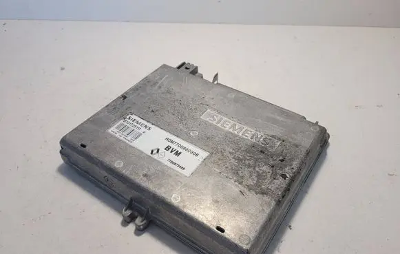 Renault Laguna I Engine control unit/module S101725111 7700873465 7700860308