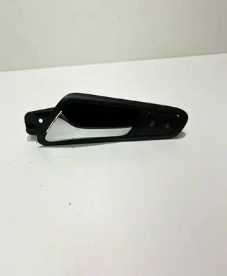 Volkswagen PASSAT B6 Front door interior handle 3C1837113D