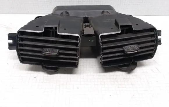 Mercedes-Benz A W168 Dash center air vent grill 1688300054