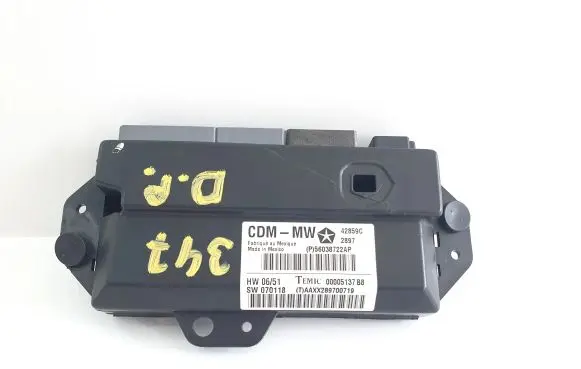 Chrysler 300 - 300C Door control unit/module P56038722AP