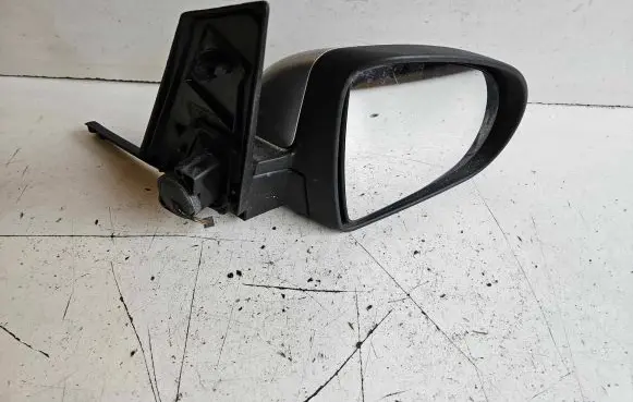 Mitsubishi Colt Front door electric wing mirror 014259
